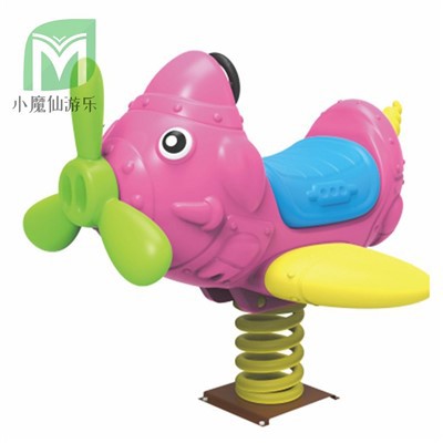 Igračka za ljuljanje djece na otvorenom